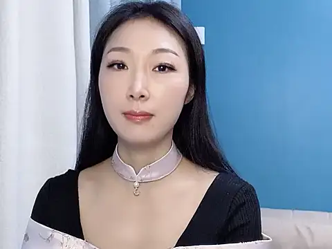 ella55-- online show from 11-17-25, 03:45