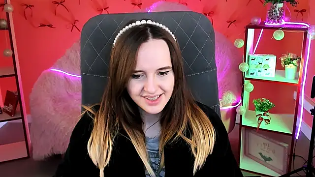 IreneBailey online show from 12-03-25, 09:18