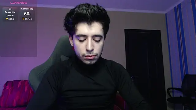 Yofukashii online show from 12-15-25, 10:58