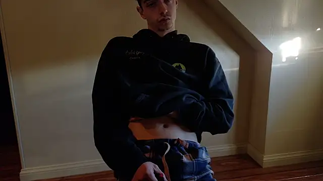 Snapshot of Yoursexiboy33 chatting on 10-30-25, 01:56 Yoursexiboy33 online show from 10-30-25, 01:56