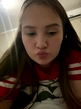 Regina Lynne online show from 11-04-25, 04:39