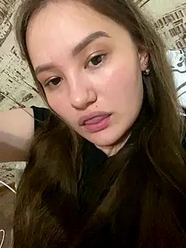 Regina Lynne online show from 11-05-25, 03:56