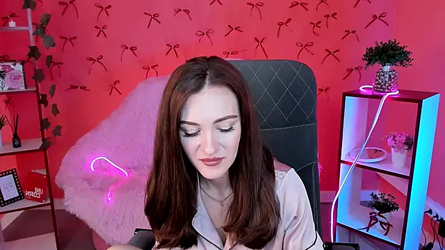 Snapshot of EdnaThomus chatting on 11-08-25, 09:31 EdnaThomus online show from 11-08-25, 09:31