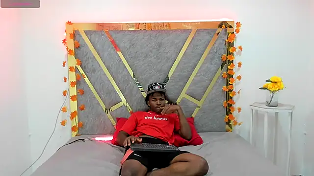 Snapshot of Big_Yaiman chatting on 10-29-25, 06:53 Big Yaiman online show from 10-29-25, 06:53