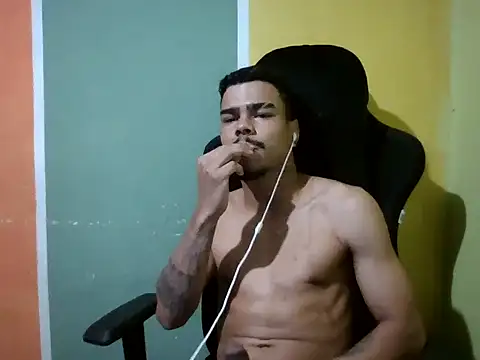 Snapshot of Joao_BRL chatting on 11-16-25, 04:34 Joao BRL online show from 11-16-25, 04:34