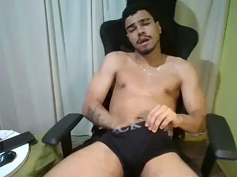 Snapshot of Joao_BRL chatting on 11-23-25, 02:50 Joao BRL online show from 11-23-25, 02:50