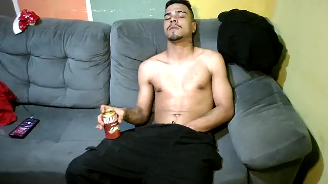 Snapshot of Joao_BRL chatting on 12-13-25, 07:53 Joao BRL online show from 12-13-25, 07:53