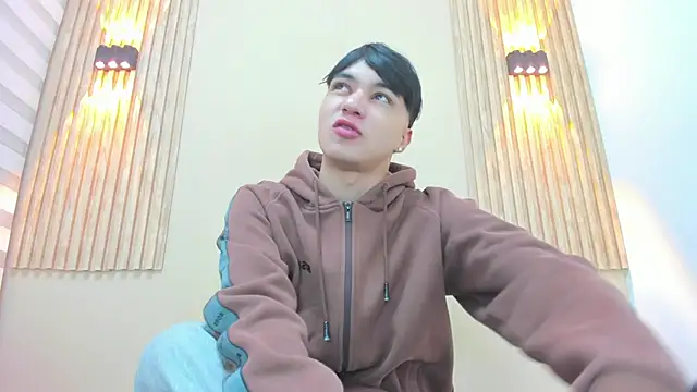 JULII RICO1 online show from 02-11-26, 12:54