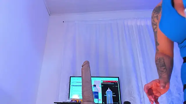 Natural BIGASS Nina online show from 04-11-26, 07:40