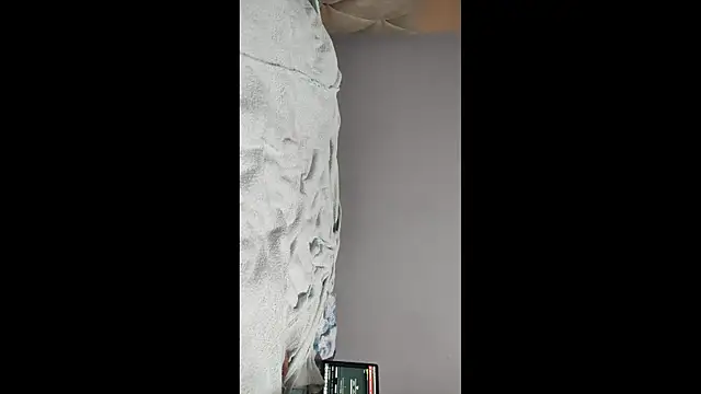 Snapshot of vinni_tr chatting on 11-16-25, 03:50 vinni tr online show from 11-16-25, 03:50