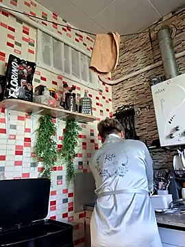 Snapshot of MilkySky chatting on 05-06-26, 08:19 MilkySky online show from 05-06-26, 08:19