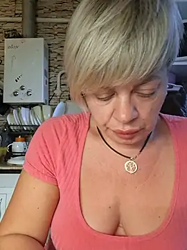 Snapshot of MilkySky chatting on 07-11-26, 05:37 MilkySky online show from 07-11-26, 05:37
