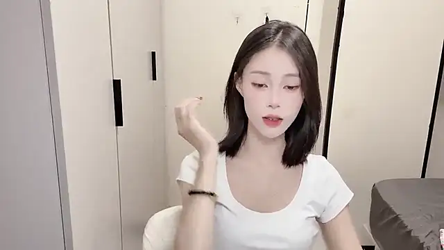 yuyu-33 online show from 11-02-25, 12:18