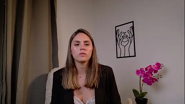 VictoriaNova  online show from 02-03-26, 10:04