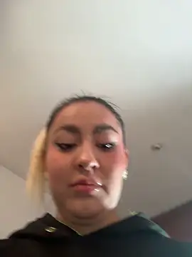 Elina Hills online show from 04-09-26, 05:07