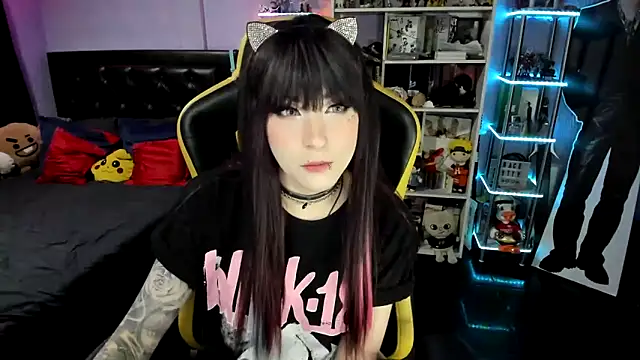 Yummy dark online show from 11-29-25, 09:51