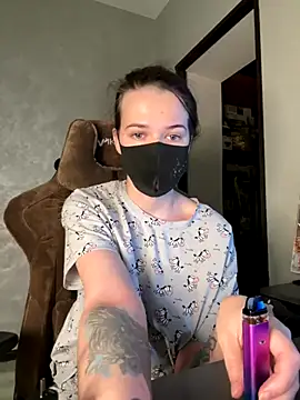 ZlatoslavaLo online show from 11-15-25, 05:38