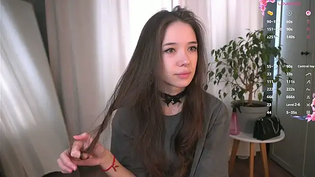 tinyanie online show from 02-06-26, 06:07