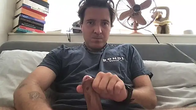 dutchpieter95 online show from 07-21-26, 07:54