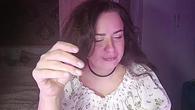 Snapshot of Heavened_Luna chatting on 11-08-25, 08:03 Heavened Luna online show from 11-08-25, 08:03