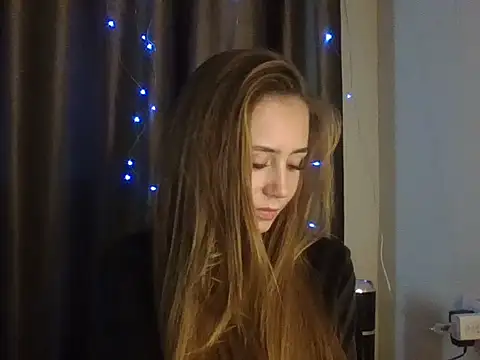 MyLittle Flame online show from 05-18-26, 12:22