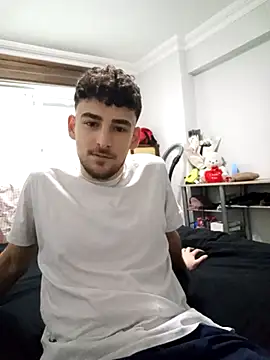 Snapshot of yasinesra757_ chatting on 02-18-26, 02:02 yasinesra757 online show from 02-18-26, 02:02