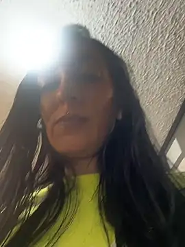 Salome Marck online show from 11-19-25, 04:51