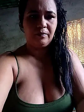 Snapshot of meliza87 chatting on 11-09-25, 07:45 meliza87 online show from 11-09-25, 07:45