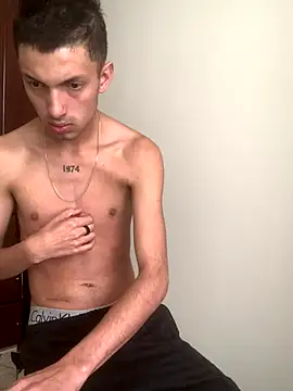 Snapshot of dylan_drakee chatting on 10-30-25, 05:35 dylan drakee online show from 10-30-25, 05:35