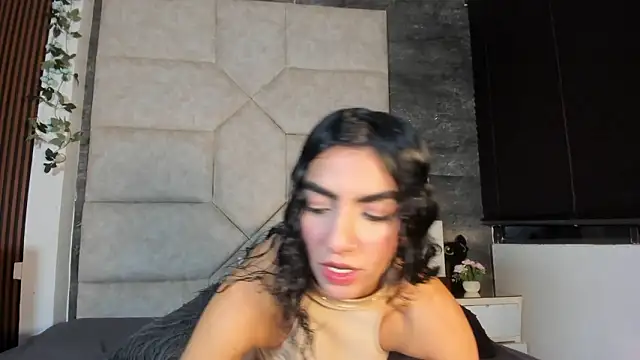 Liia Leens online show from 02-07-26, 07:56