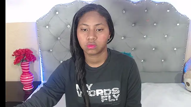 valentinavega18x online show from 11-10-25, 03:05