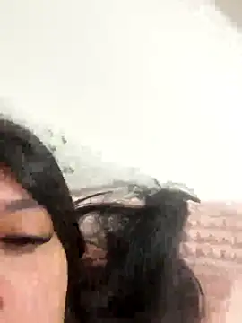 Snapshot of jura77AX chatting on 11-04-25, 11:48 jura77AX online show from 11-04-25, 11:48