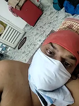 Snapshot of Real_lover_boy chatting on 10-30-25, 08:31 Real lover boy online show from 10-30-25, 08:31