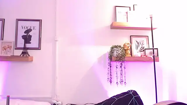 Madisonkay online show from 03-31-26, 07:14