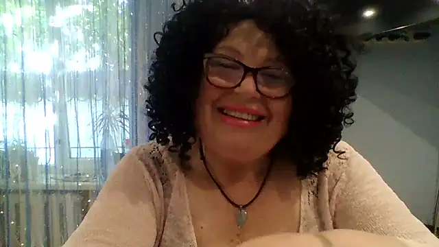 Snapshot of Milaniya606 chatting on 06-11-26, 04:54 Milaniya606 online show from 06-11-26, 04:54