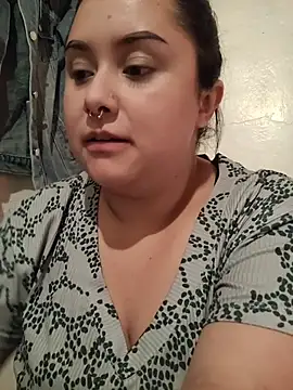 CurvyNoir online show from 04-27-26, 07:56