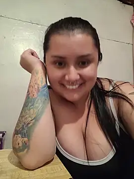 CurvyNoir online show from 05-13-26, 03:26