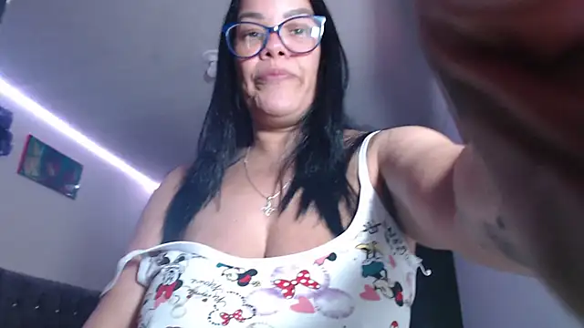 Snapshot of sofia_lopez70 chatting on 05-01-26, 11:53 sofia lopez70 online show from 05-01-26, 11:53