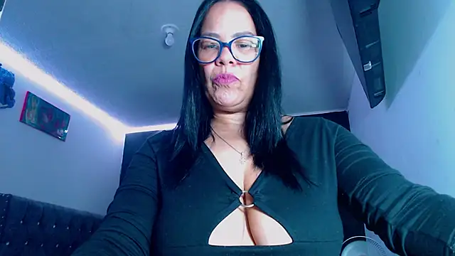 Snapshot of sofia_lopez70 chatting on 05-14-26, 12:56 sofia lopez70 online show from 05-14-26, 12:56