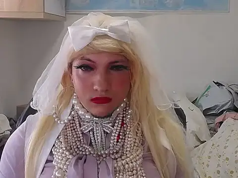 Snapshot of VanesaCrossic chatting on 05-09-26, 09:47 VanesaCrossic online show from 05-09-26, 09:47