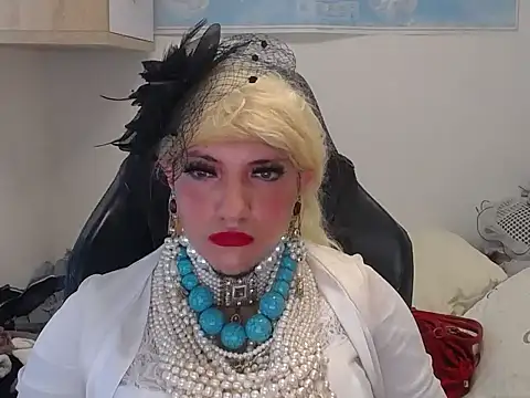 Snapshot of VanesaCrossic chatting on 06-05-26, 10:21 VanesaCrossic online show from 06-05-26, 10:21