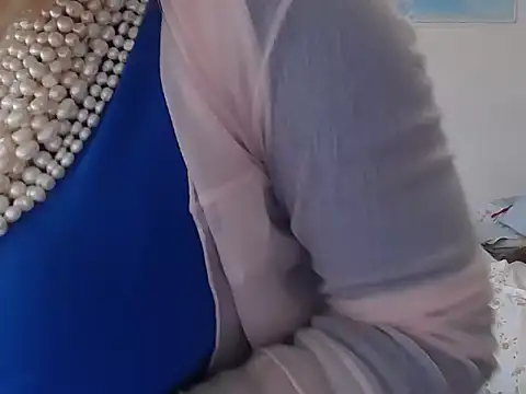 Snapshot of VanesaCrossic chatting on 07-12-26, 10:39 VanesaCrossic online show from 07-12-26, 10:39