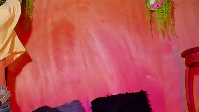 Leo Glow online show from 02-03-26, 01:05