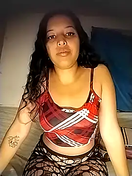 Snapshot of Ness_phs chatting on 11-11-25, 01:05 Ness phs online show from 11-11-25, 01:05