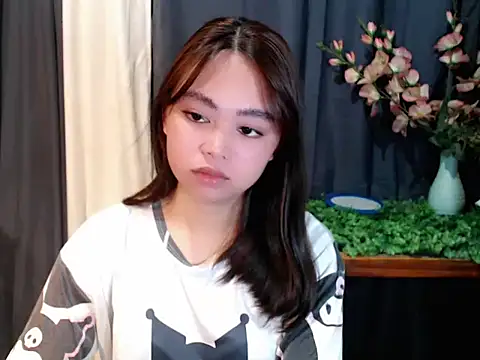 lustfullakim online show from 04-18-26, 01:37