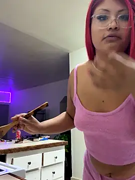 Snapshot of Naughtynessaa chatting on 11-05-25, 04:51 Naughtynessaa online show from 11-05-25, 04:51