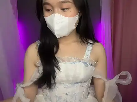 Snapshot of Pearlia-7 chatting on 11-03-25, 06:58 Pearlia-7 online show from 11-03-25, 06:58