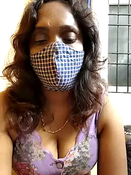 Queen-dhivya online show from 12-20-25, 09:22