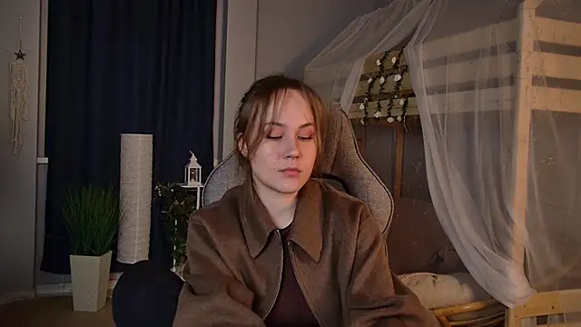 Snapshot of ElinVale chatting on 05-31-26, 06:53 ElinVale online show from 05-31-26, 06:53