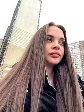 KristiRich online show from 11-17-25, 08:09